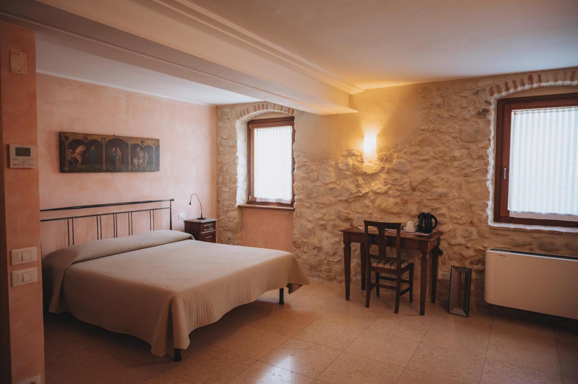 Agriturismo Valentina Cubi Фумане Екстериор снимка