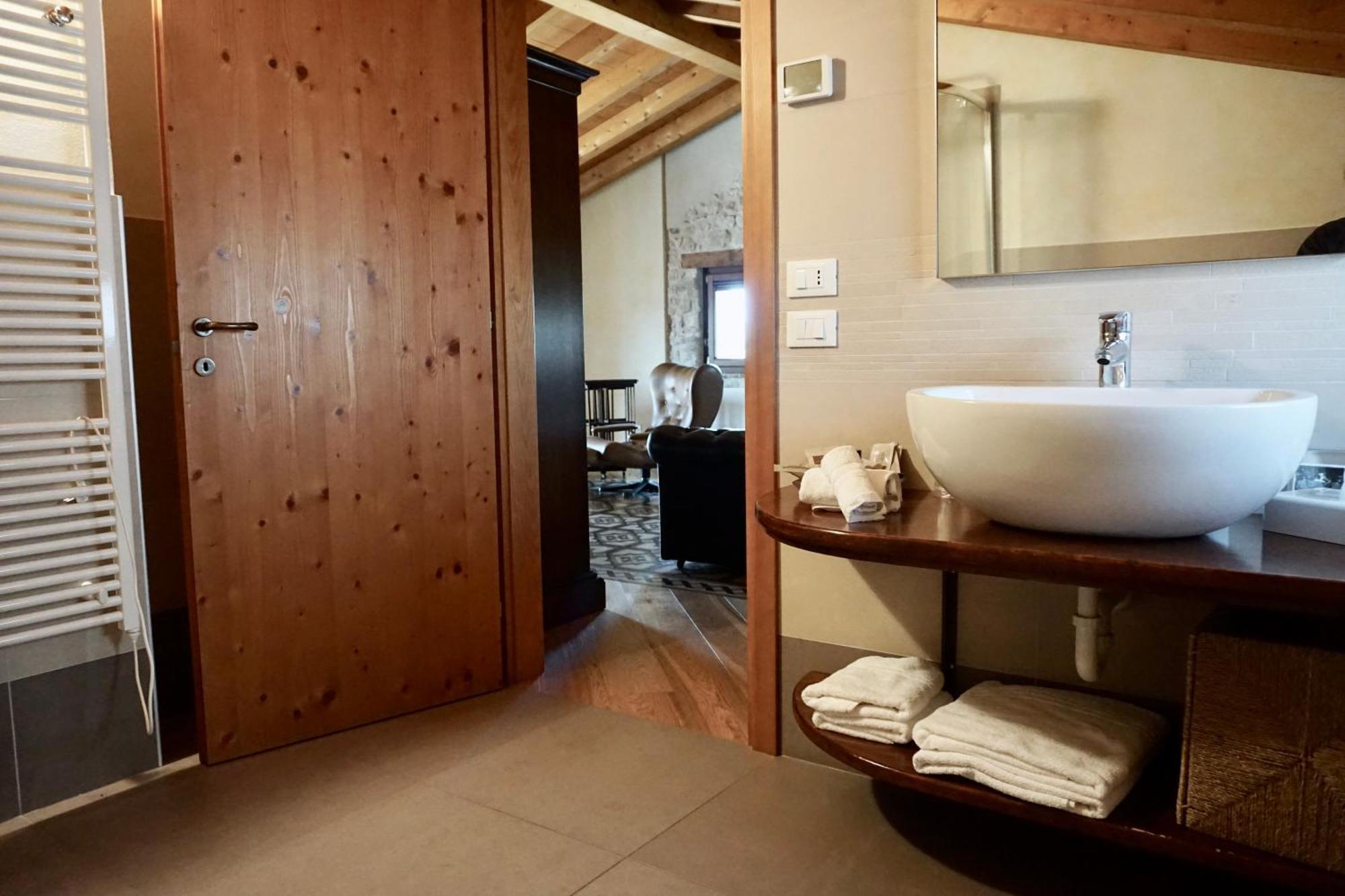 Agriturismo Valentina Cubi Фумане Екстериор снимка