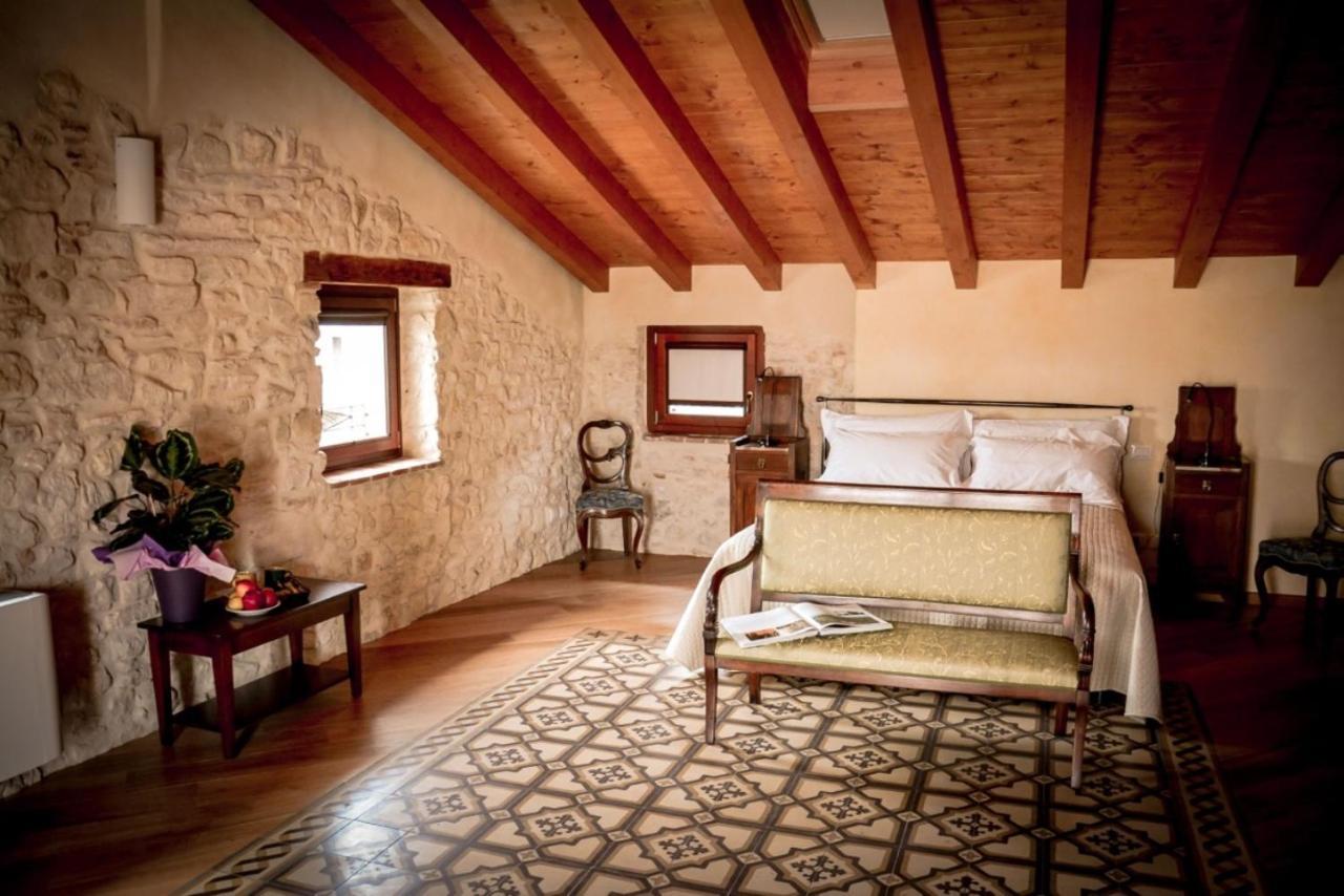 Agriturismo Valentina Cubi Фумане Екстериор снимка